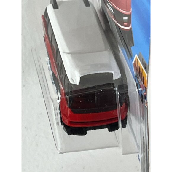 Hot Wheels Kowloon’d Hypervan HW Metro 2024 Collector Car 6/250 1/64 NOC - Picture 6 of 6